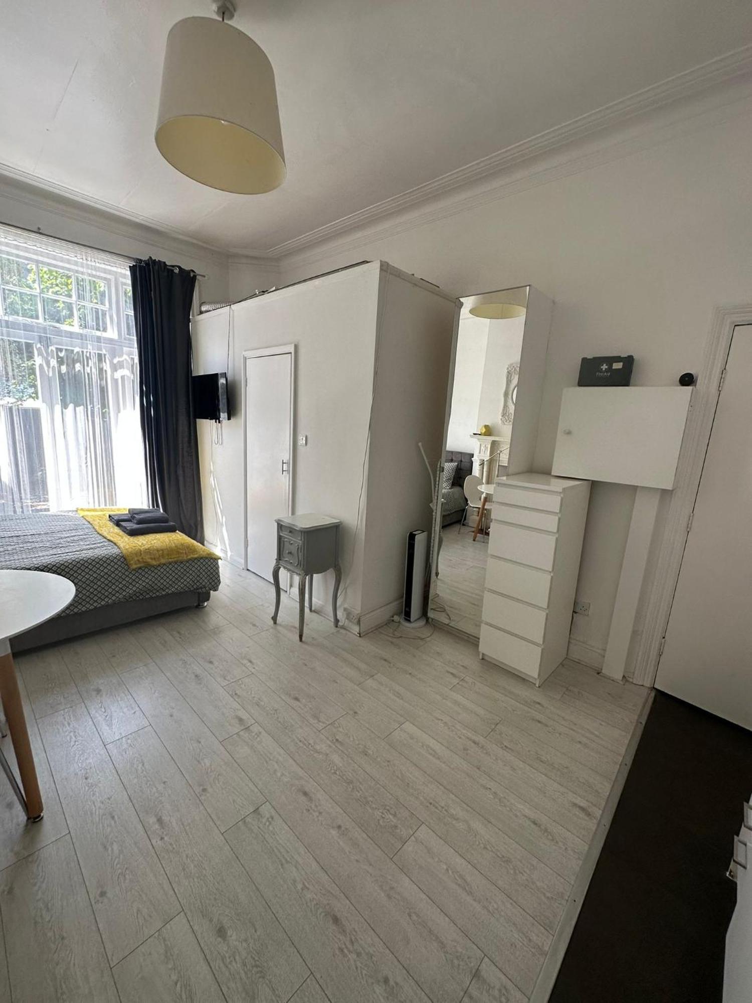 Belsize Park Boutique Accommodation London Room photo